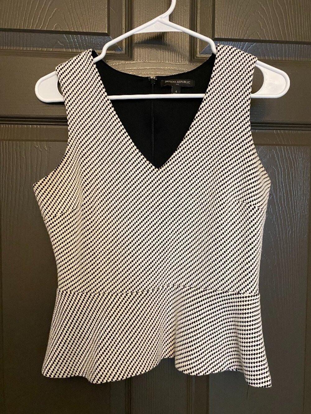 Banana Republic Textured Peplum Top, Size 4